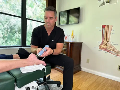 Chiropractor-Palm-Beach-Gardens-FL-Ryan-Kish-Shockwave-Foot